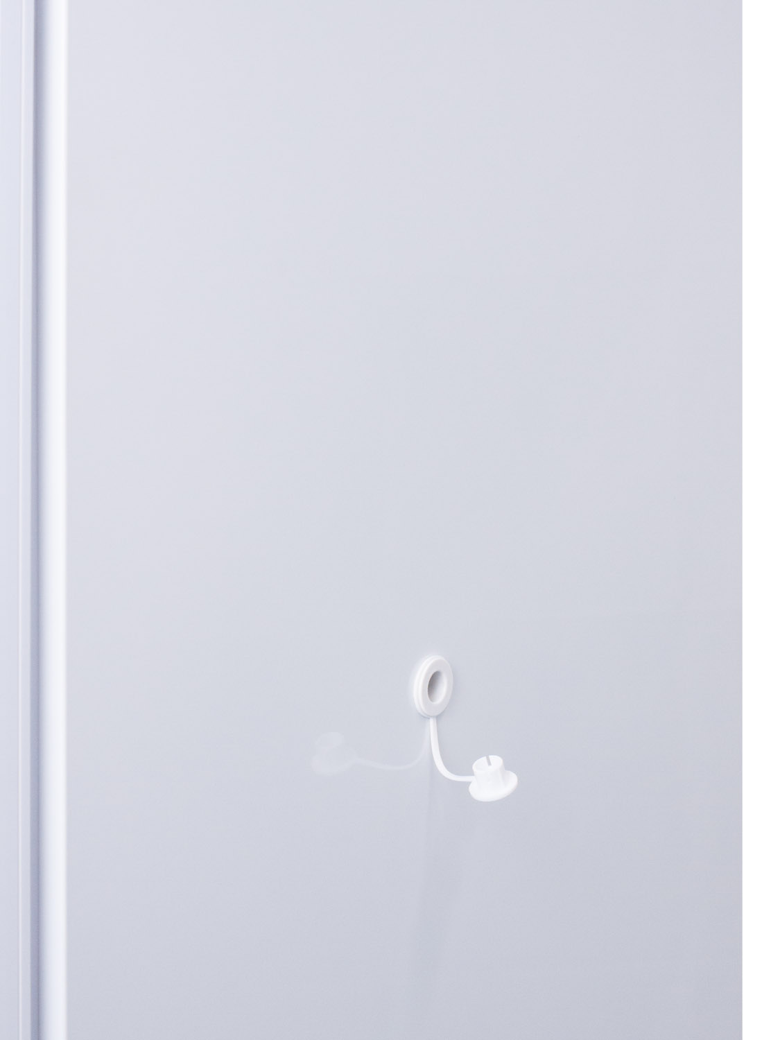 MOMCUBE refrigerator/microwave combination for easy storage of breast milk and sanitation of pumping equipment